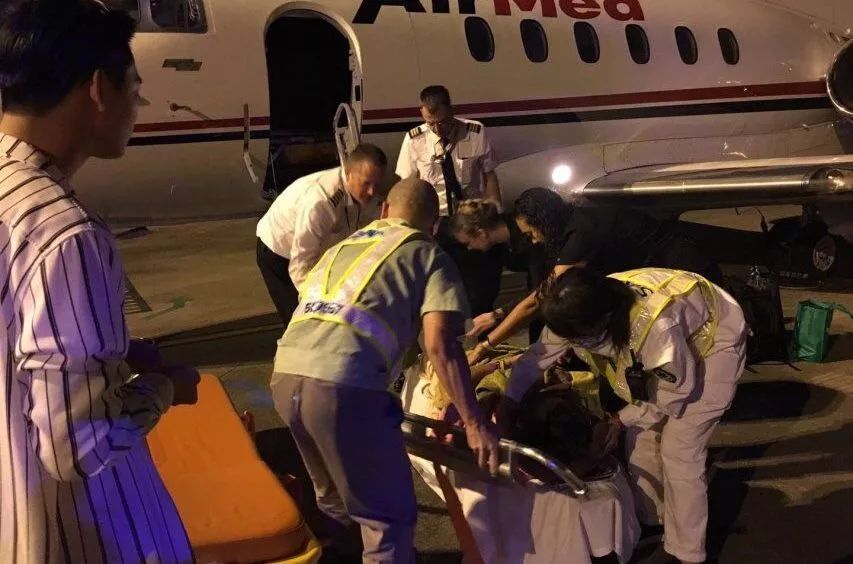 到临江市机场急救接送